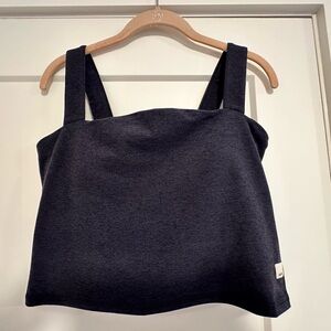 Vuori elevation square neck tank size Large